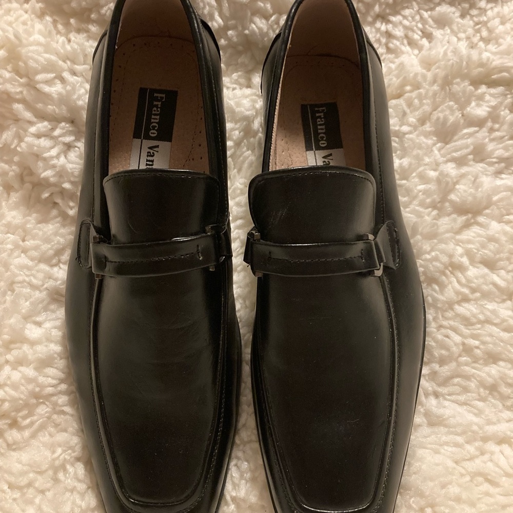 NWOT Mens Size 12 Dress Shoes by Franco Vanucci.